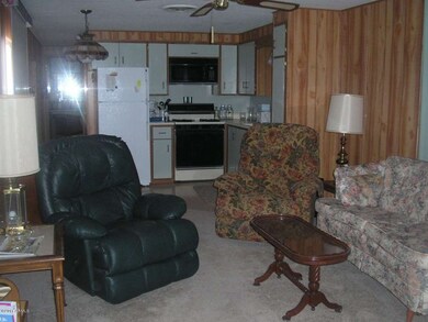Living Room/Kitchen