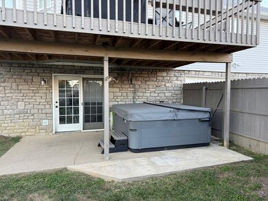 906 Birch Ct, Maysville, KY 41056 - photo 2