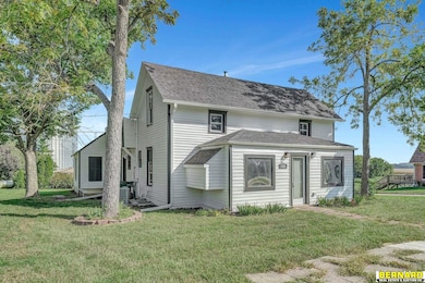 202 5th St, Talmage, NE 68448 - photo 2