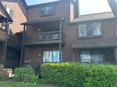 186 Sandcastle Key, Secaucus, NJ 07094 - photo 6