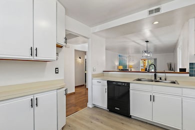 2382 Blue Spruce Ln, Aurora, IL 60502 - photo 5