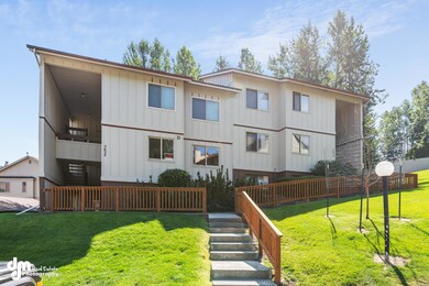 Exterior Front_KI_33-FULL