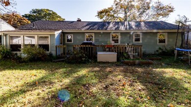 43 New Britain Dr, Warwick, RI 02889 - photo 4