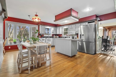 N53W35963 W Lake Dr, Oconomowoc, WI 53066 - photo 2