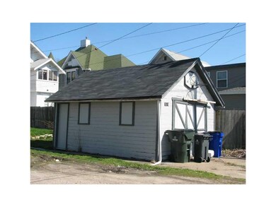 Garage.