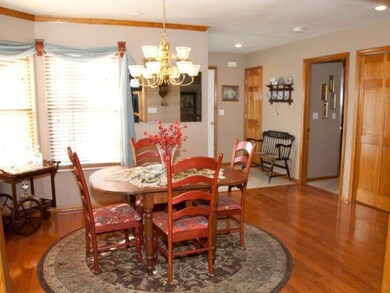 908 NW North Ridge Ct, Blue Springs, MO 64015 - photo 4