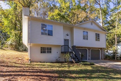 3119 Freedom Ct, Douglasville, GA 30135 - photo 2