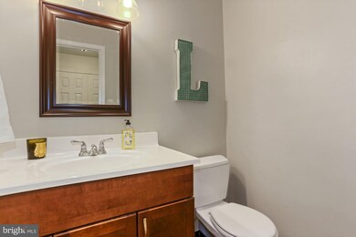 6844 Brian Michael Ct, Springfield, VA 22153 - photo 5