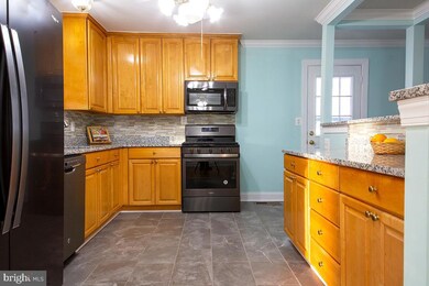 244 Elkton S, Laurel, MD 20724 - photo 3