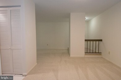 11248 Chestnut Grove Square unit 27, Reston, VA 20190 - photo 5