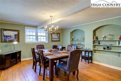 Dining area with built-ins