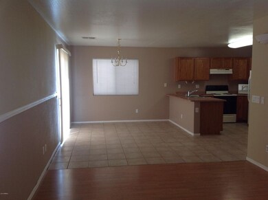 Dining/Kitchen