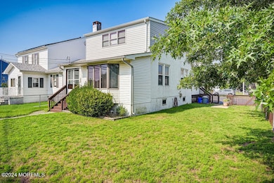 203_poole_ave_003
