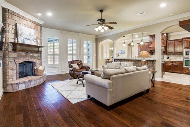 9116 Belshire Dr, North Richland Hills, TX 76182 - photo 7