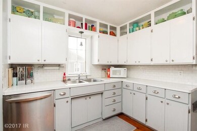 520 S 3rd Ave W, Newton, IA 50208 - photo 4