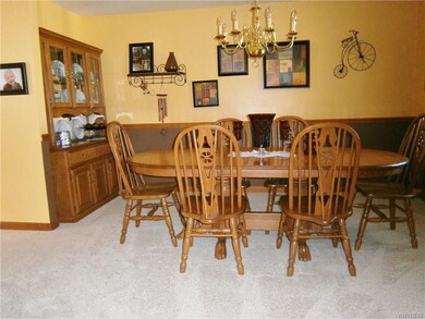 985 Castlebar Dr, North Tonawanda, NY 14120 - photo 6