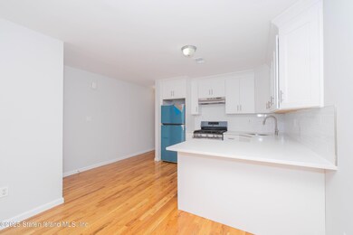 77 Wainwright Ave, Staten Island, NY 10312 - photo 7