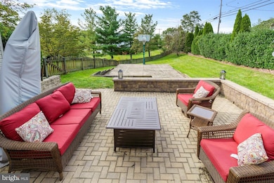 5764 Oyster Bay Dr, Sykesville, MD 21784 - photo 4