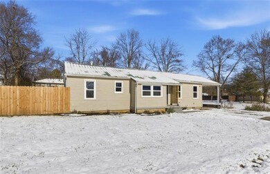 110 W 6th St, Knob Noster, MO 65336 - photo 4