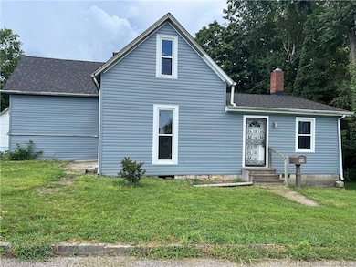 404 E Mulberry St, Salem, IN 47167 - photo 4