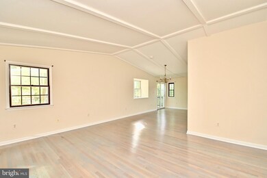 2501 Stirrup Ln, Alexandria, VA 22308 - photo 6