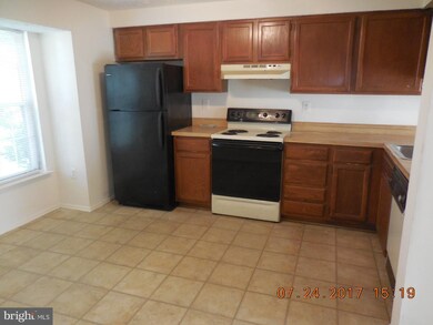 7215 Sheila Turn, Clinton, MD 20735 - photo 2
