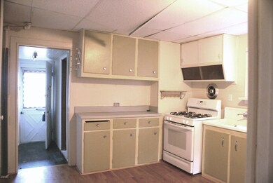 135 Sawkill Ave, Milford, PA 18337 - photo 5