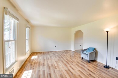 4633 Cherry Valley Dr, Rockville, MD 20853 - photo 7