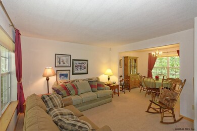 38 Huntwood Dr, Clifton Park, NY 12065 - photo 3