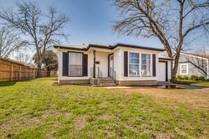 922 Tamara Ln, Grand Prairie, TX 75051 - photo 2