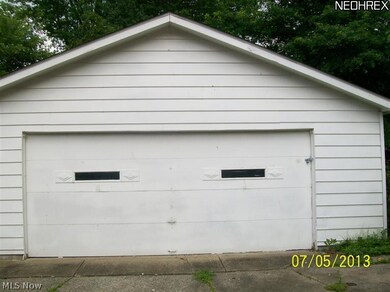 1513 E 248th St, Euclid, OH 44117 - photo 2