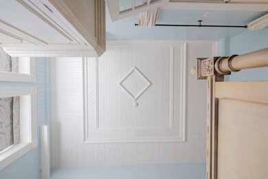 Ceiling detail in first-floor den.