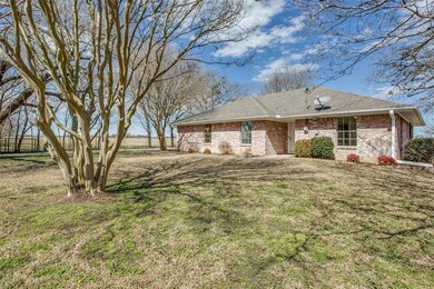 1262 W 12th St, Bonham, TX 75418 - photo 2
