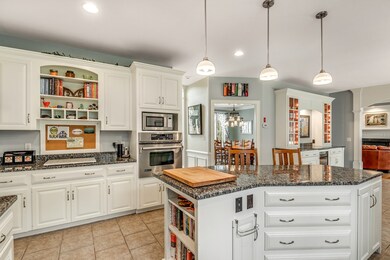 10 Wilson St, Hopkinton, MA 01748 - photo 6