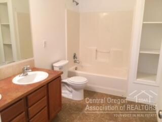 3237 SW Peridot Ave, Redmond, OR 97756 - photo 5