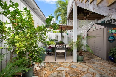 1005 Watson St Key West FL-large-018-20-
