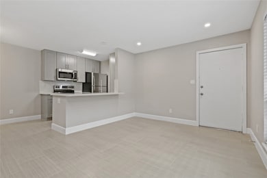 2201 Fountain View Dr unit 45, Houston, TX 77057 - photo 7