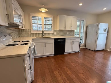 2949 Donita Dr unit 2949, Vestavia, AL 35243 - photo 2