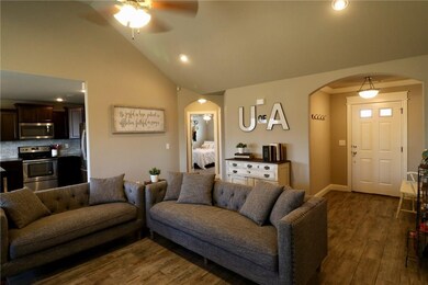 1380 General McCrae Dr, Prairie Grove, AR 72753 - photo 2