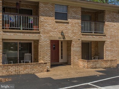 5918 Cove Landing Rd unit 303, Burke, VA 22015 - photo 2