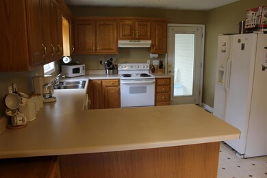 931 Gilley Cir, Manchester, TN 37355 - photo 7