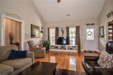 173 Skyland Dr, Statesville, NC 28625 - photo 7