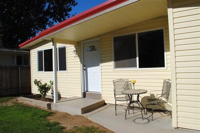 1111 Garland St, Nampa, ID 83686 - photo 3