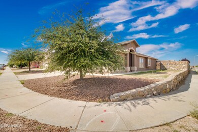 14299 Desert Point Dr, El Paso, TX 79928 - photo 3