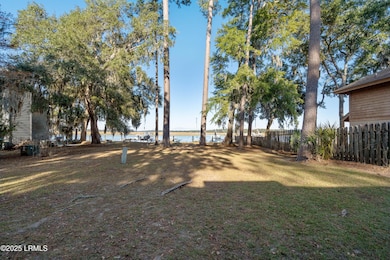 102 Battery Ln unit 102, Beaufort, SC 29902 - photo 3