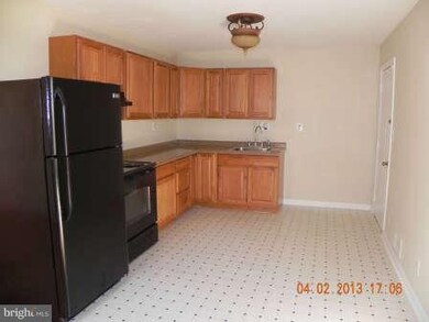 5025 59th Ave, Hyattsville, MD 20781 - photo 2