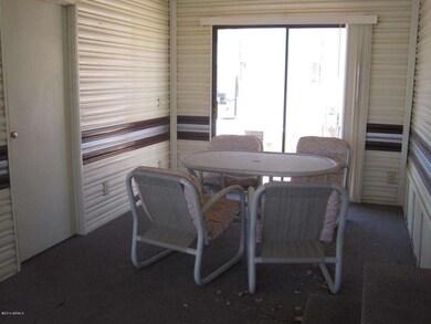 Outdoor dining area at 5th wall nook