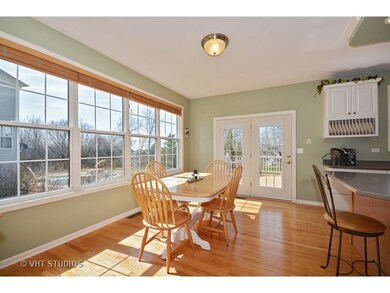 1041 Hodge Ln, Batavia, IL 60510 - photo 5