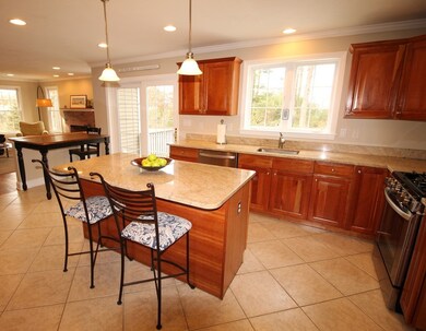 1260 Franklin St, Duxbury, MA 02332 - photo 5