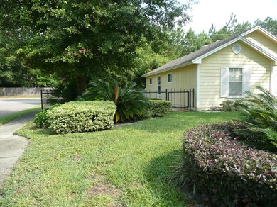 3922 Hunters Lake Cir W, Jacksonville, FL 32210 - photo 4